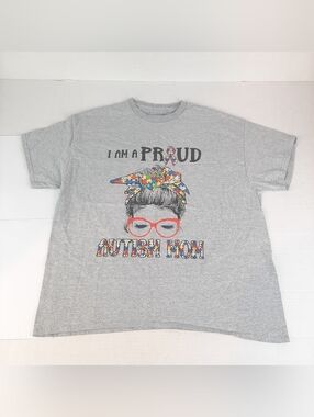 “I'm A Proud Autism Mom” Size XL Gray Graphic T Shirt